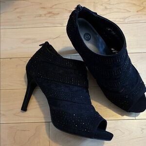 Elegant Black Peep-Toe Heels